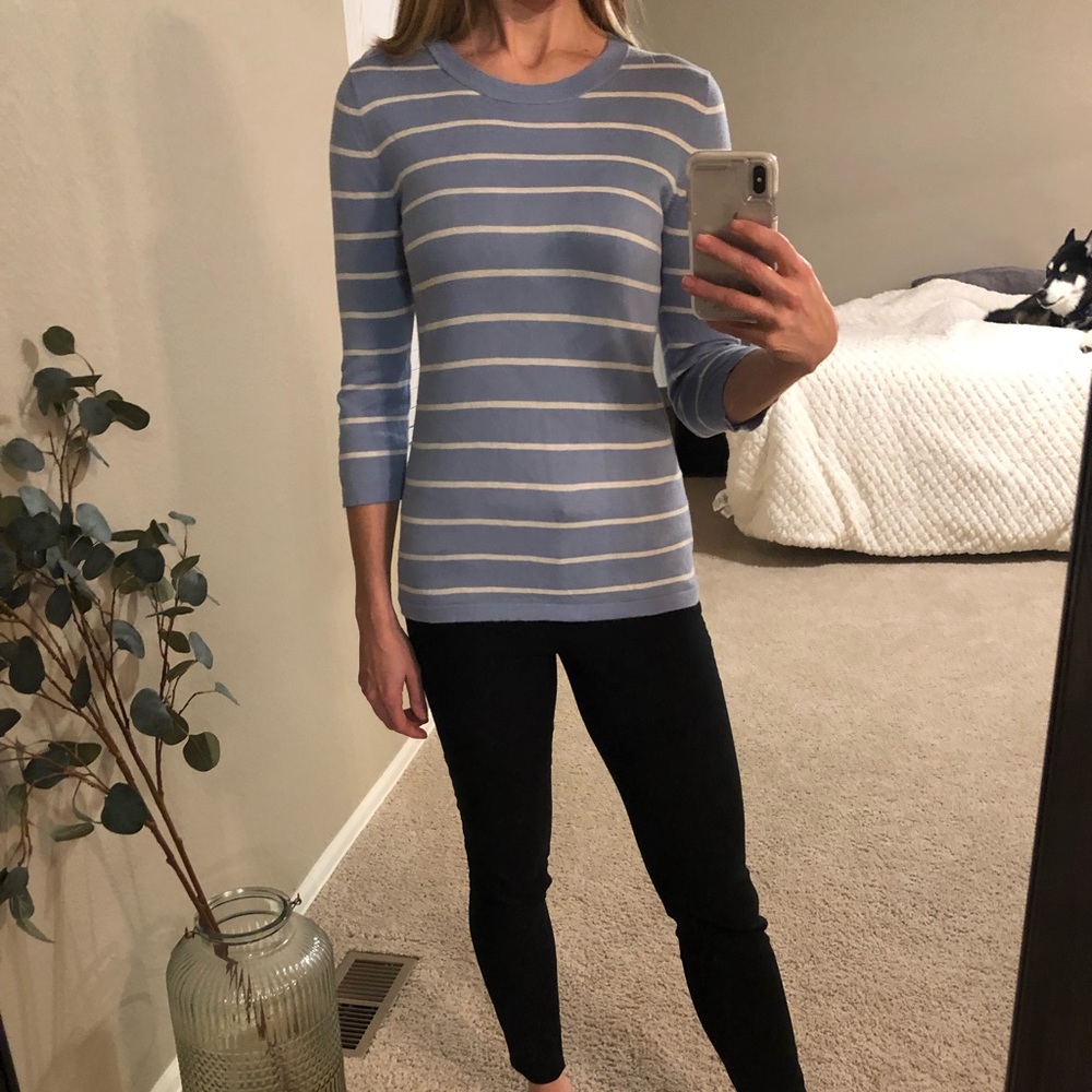 Gap crew neck sweater